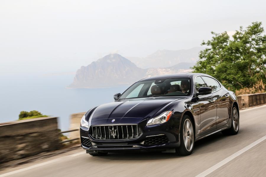  Maserati Quattroporte GTS GranLusso 2016 года  (фото 3 из 44)